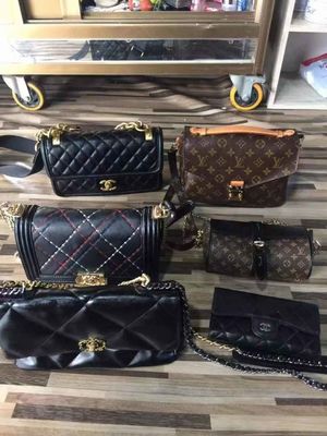 Exquisite Craftsmanship Branded Preloved Bags 2nd Hand Authentic Designer Bags
